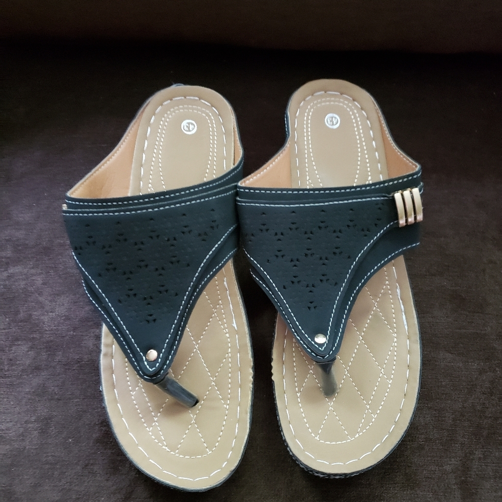 Women's Sandals Size 10